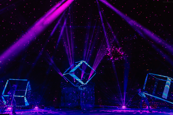 &TScy;&icy;&rcy;&kcy; &ncy;&acy; &lcy;&softcy;&dcy;&ucy; &Acy;&jcy;&scy;&bcy;&iecy;&rcy;&gcy;