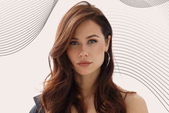 &Ocy;&lcy;&softcy;&gcy;&acy; &Mcy;&acy;&lcy;&acy;&shchcy;&iecy;&ncy;&kcy;&ocy;&period; Stand Up &Scy;&acy;&mcy;&acy;&rcy;&acy;