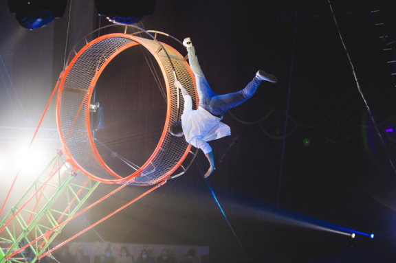 &TScy;&icy;&rcy;&kcy; &ncy;&acy; &lcy;&softcy;&dcy;&ucy; &Acy;&jcy;&scy;&bcy;&iecy;&rcy;&gcy;